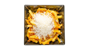 Домашни пържени картофи със сирене